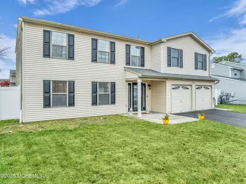 38 Kiwi Loop, Howell, NJ 07731 photo 2