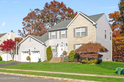 24 Nate Ln, Howell, NJ 07731