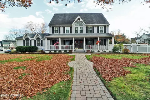 1145 Aster Dr, Toms River, NJ 08753