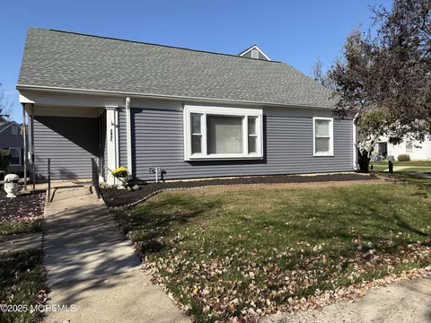 343 Narragansett Ln #343C, Monroe, NJ 08831
