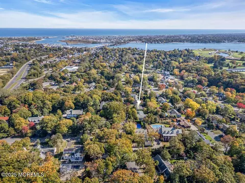 642 A Rankin Rd, Brielle, NJ 08730
