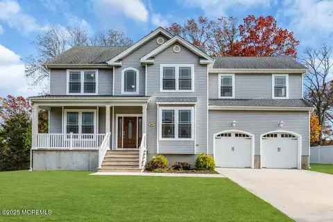 825 Ethan Ct, Toms River, NJ 08753