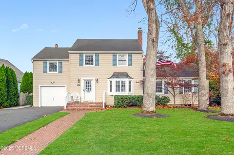 721 Crescent Pl, Sea Girt, NJ 08750