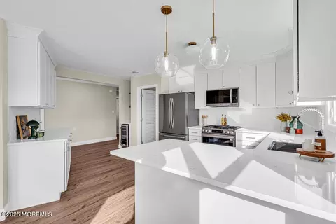 Kitchen - 166 Central Blvd, Brick, NJ 08724 photo 1 of 3