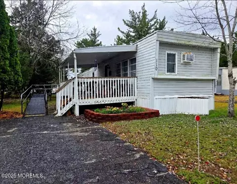 110 Juniper Dr, Barnegat, NJ 08005