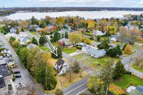 View/Area - 806 Riverview Dr, Brielle, NJ 08730 photo 1 of 4