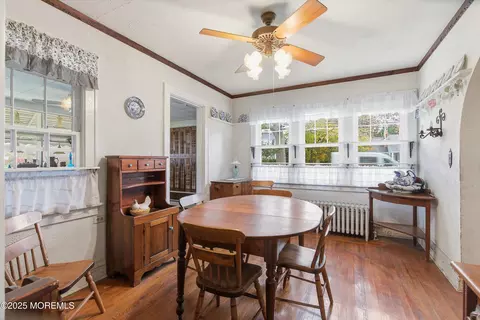 Dining - 806 Riverview Dr, Brielle, NJ 08730 photo 2 of 2
