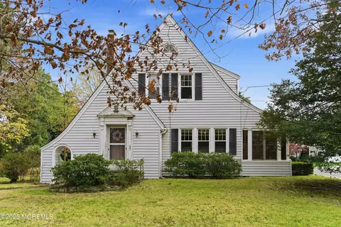 806 Riverview Dr, Brielle, NJ 08730