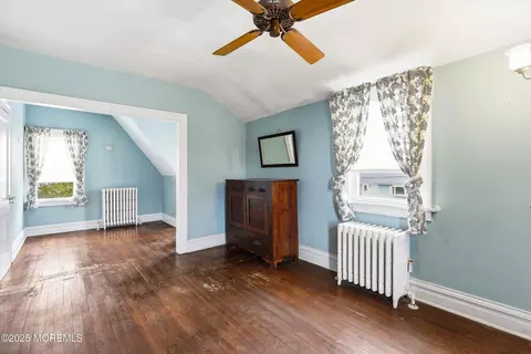 Bedroom - 806 Riverview Dr, Brielle, NJ 08730 photo 1 of 4