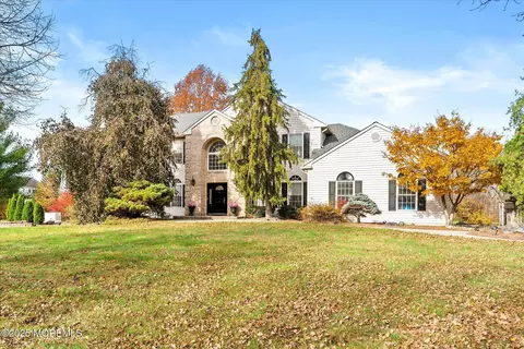 20 Yeger Dr, Allentown, NJ 08501