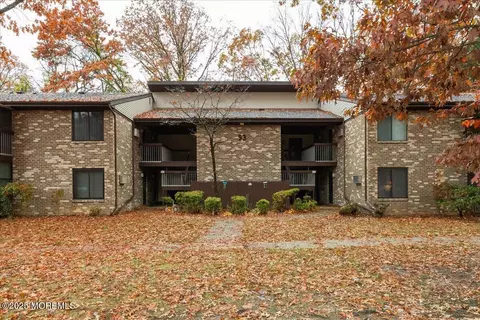 93 Arrowood Rd #G, Manalapan, NJ 07726