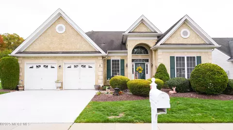 1 Belmont Ct, Freehold, NJ 07728