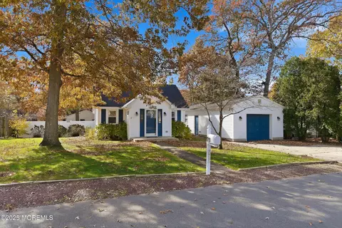913 Tappan St, Forked River, NJ 08731