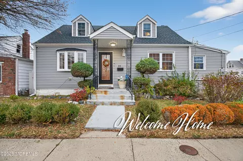 35 Kennedy Way, Keansburg, NJ 07734