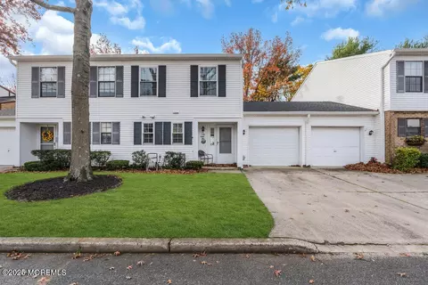 19 Willow Ln, Spring Lake Heights, NJ 07762