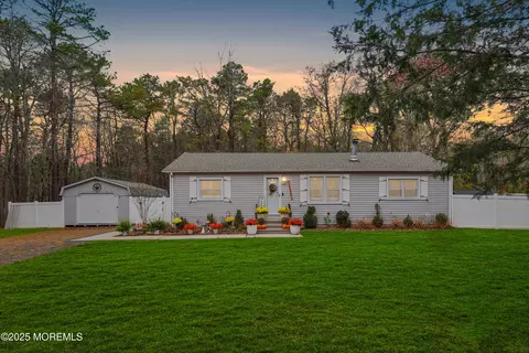 336 Jackson Mills Rd, Jackson, NJ 08527