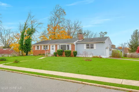 1041 Mulberry Pl, Toms River, NJ 08753