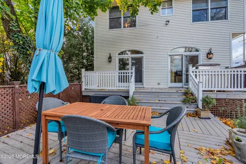 Exterior - 162 E River Rd, Rumson, NJ 07760 photo 13 of 17