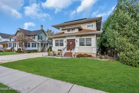 Exterior - 162 E River Rd, Rumson, NJ 07760 photo 5 of 17