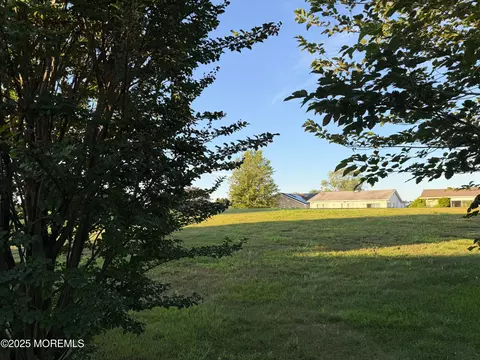 Exterior - 65 Central Blvd, Brick, NJ 08723 photo 2 of 15
