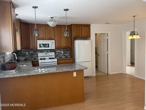 Kitchen - 65 Central Blvd, Brick, NJ 08723 photo 2 of 2