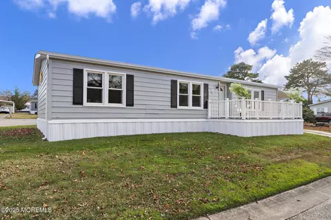 154 Brighton Rd, Barnegat, NJ 08005