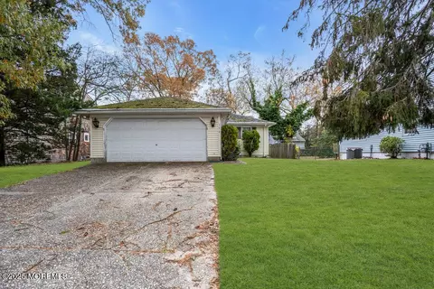 156 Summit Ave, Island Heights, NJ 08732