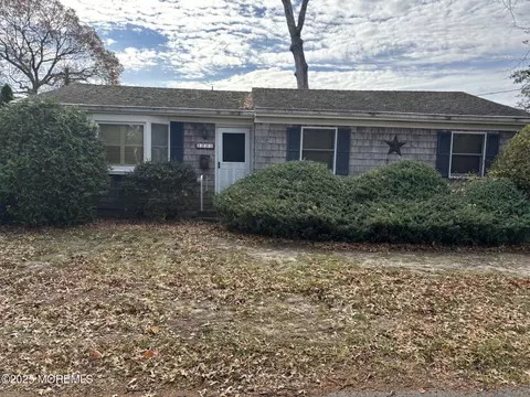 1001 Patterson Rd, Point Pleasant, NJ 08742