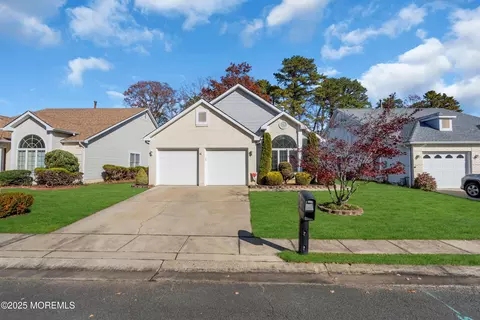 1789 Sweetbay Dr, Toms River, NJ 08755