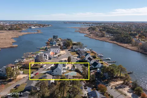 31 Kettle Creek Dr, Brick, NJ 08723