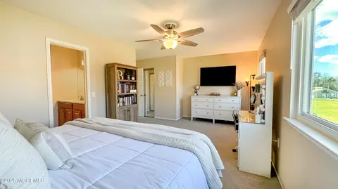 Bedroom - 421 Sandra Pl, Brick, NJ 08724 photo 2 of 3