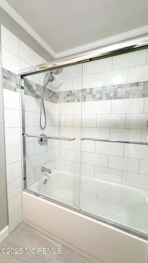 Bath - 421 Sandra Pl, Brick, NJ 08724 photo 3 of 4