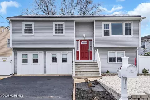 23 Island Dr, Brick, NJ 08724