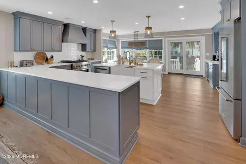 355 Cedar Ave, Manasquan, NJ 08736