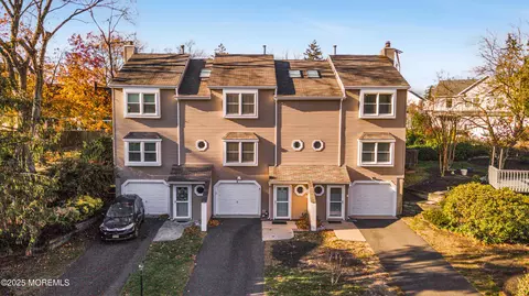 28 Melrose Dr #7C, Toms River, NJ 08753