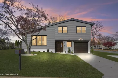 28 Brattle Ave, Ewing, NJ 08638