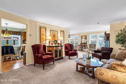 198 Lions Head Blvd S, Brick, NJ 08723