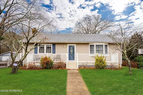 546 Princess Ct, Toms River, NJ 08753