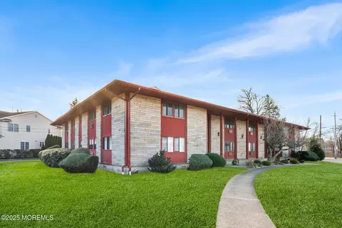 530 Highway 71 #4A, Spring Lake Heights, NJ 07762
