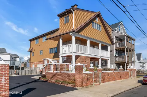 39 Oceanview Ave, Keansburg, NJ 07734
