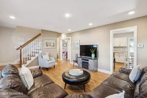 2412 Willow St, Point Pleasant, NJ 08742