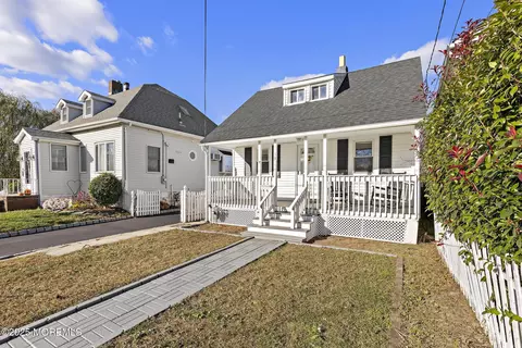 59 Florence Ave, Leonardo, NJ 07737