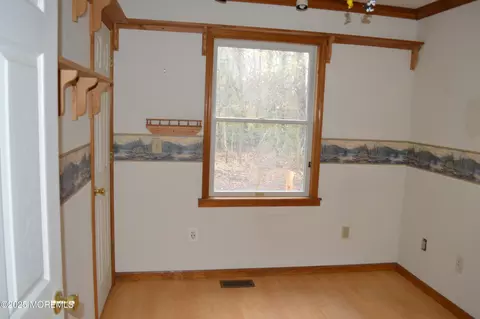 Bedroom - 28 Spruce St, Waretown, NJ 08758 photo 4 of 4