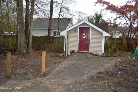 Exterior - 28 Spruce St, Waretown, NJ 08758 photo 3 of 13