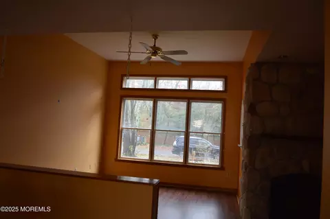 Living - 28 Spruce St, Waretown, NJ 08758 photo 1 of 4