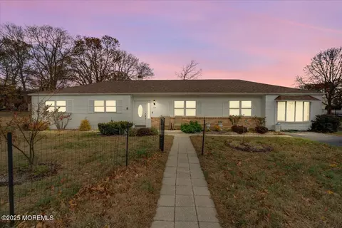 8 Knox Blvd, Neptune City, NJ 07753