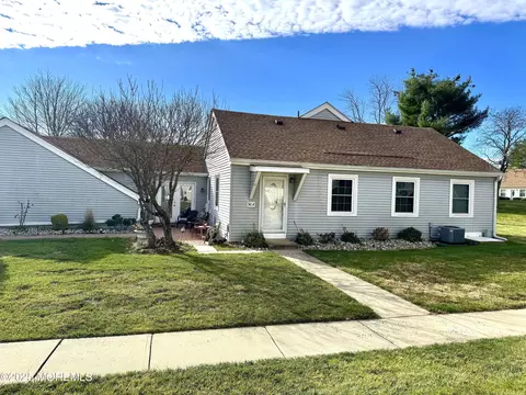 56 Largo San Nicola #A, Freehold, NJ 07728
