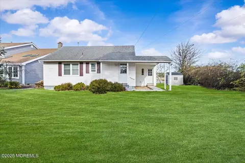 36 Kettle Creek Dr, Brick, NJ 08723