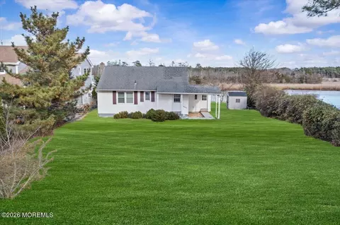 Exterior - 36 Kettle Creek Dr, Brick, NJ 08723 photo 2 of 4