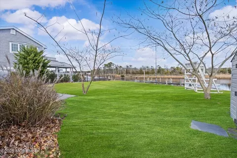 Exterior - 36 Kettle Creek Dr, Brick, NJ 08723 photo 4 of 4